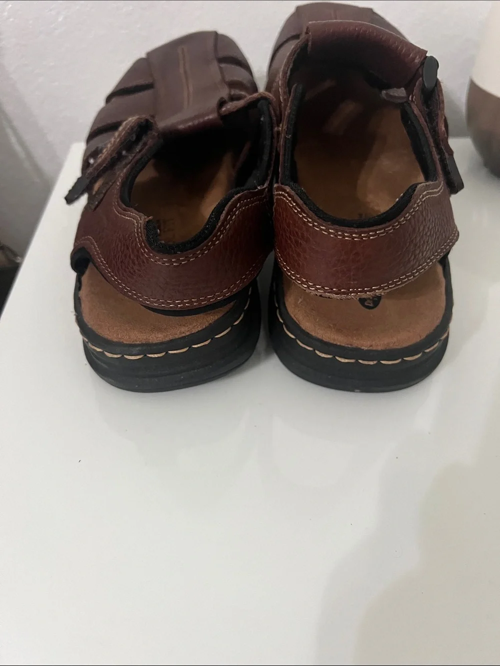 Dr. Scholl's Men's Brown Leather Fisherman Sandals